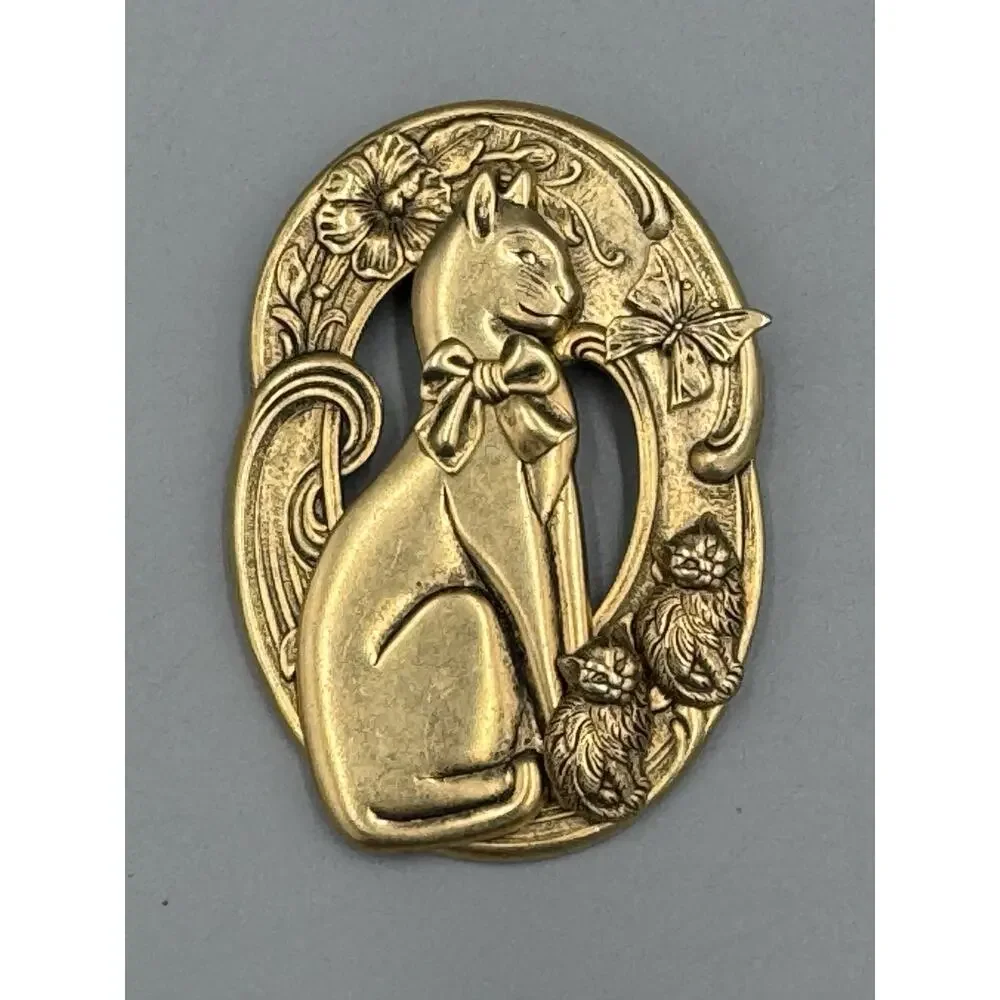 Vintage Gold Colored Kitty Cat W/ Kittens Flowers Butterfly‎ Brooch